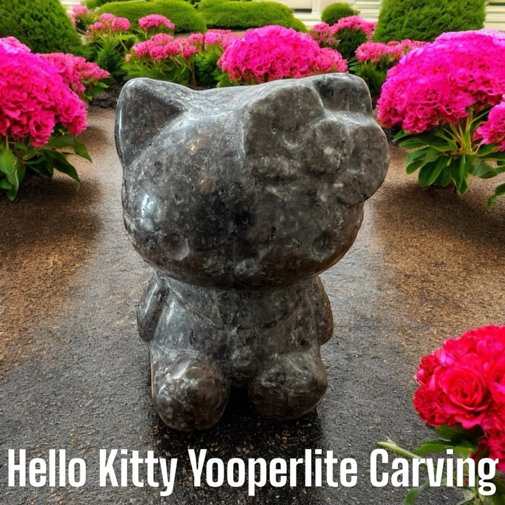 Hello Kitty Yooperlite Carving UV Reactive NWOT